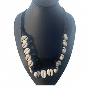 Vintage Cowrie Shell Necklace Unisex – Handmade Natural  – Adjustable Chocker